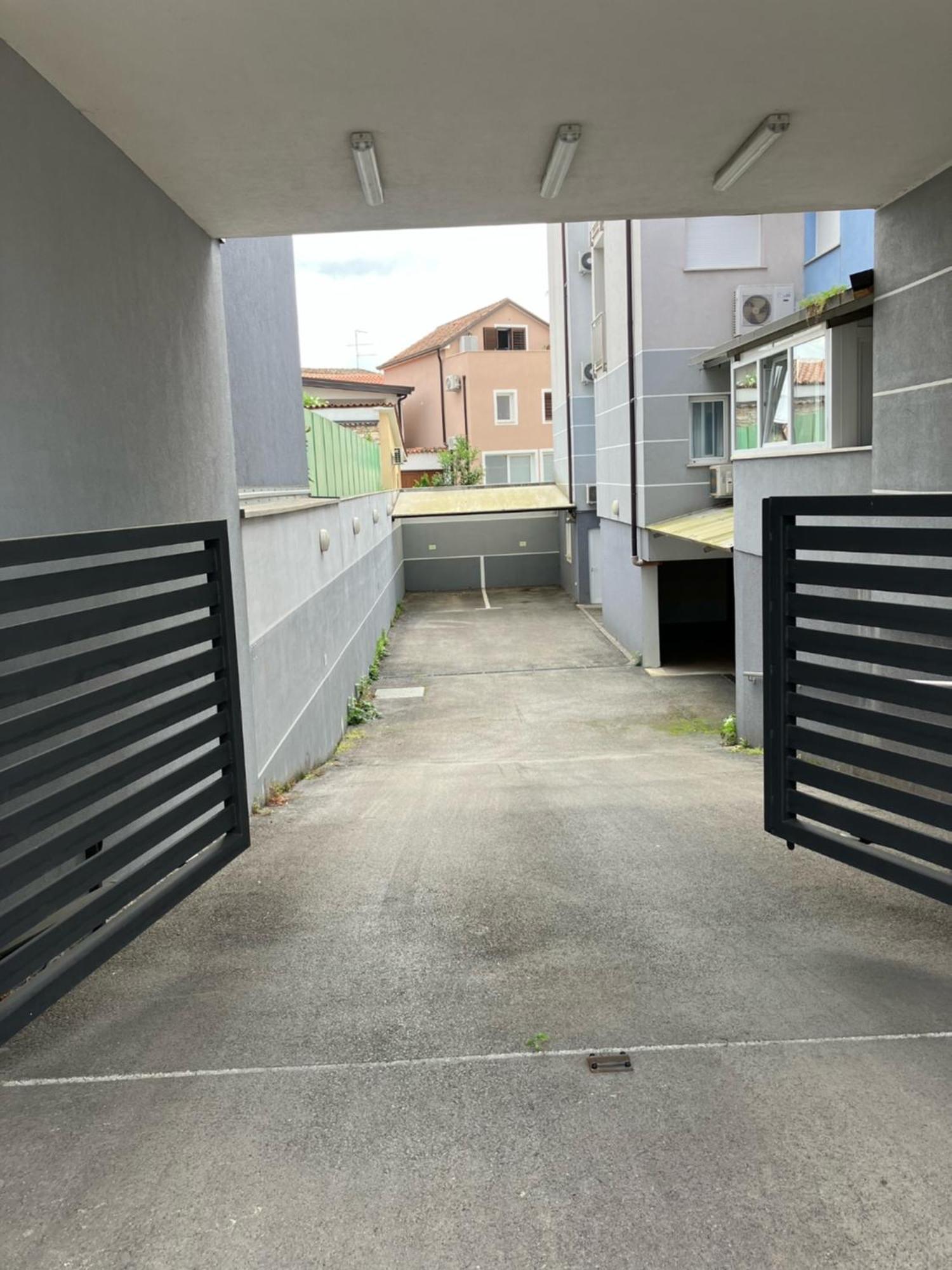 Apartment Capriati With Parking Garage Umag Exterior foto